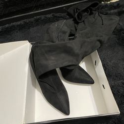 Black Boots Size 7.5 Fashion Nova 