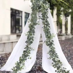 6 Pcs / Artificial Eucalyptus Leaves Greenery Garland Faux Plant Spring Vines with White Flowers Berries for Wedding Home Party 
