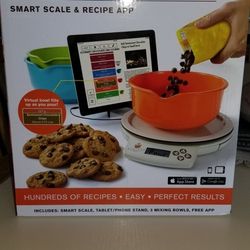NEW IN BOX PERFECT BAKE.  PICK UP MIDDLEBORO ONLY FINAL SALE 