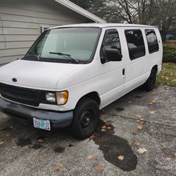 1999 Ford E-150