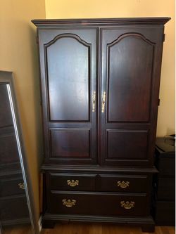 Dresser