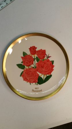 1977 Gorham China USA Fine China Prominent Rose Plate by Luther Bookout
