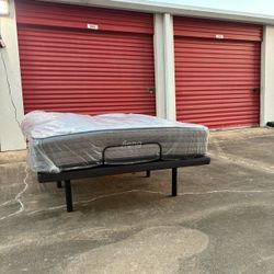 Like New Siena Premier Hybrid Queen Mattress
