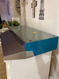 Hood range vent