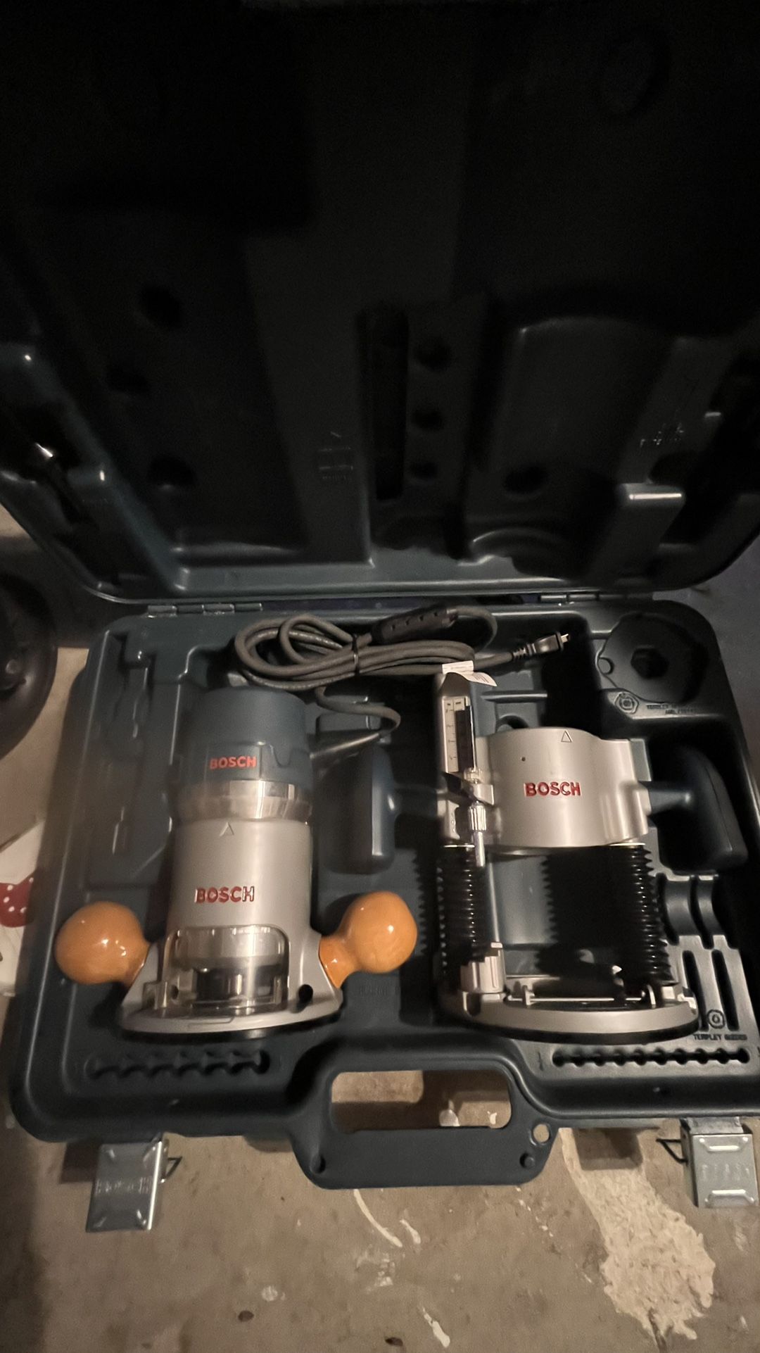 Bosch 1617EVSPK 2.25 HP Combination Plunge- and Fixed-Base Router Kit