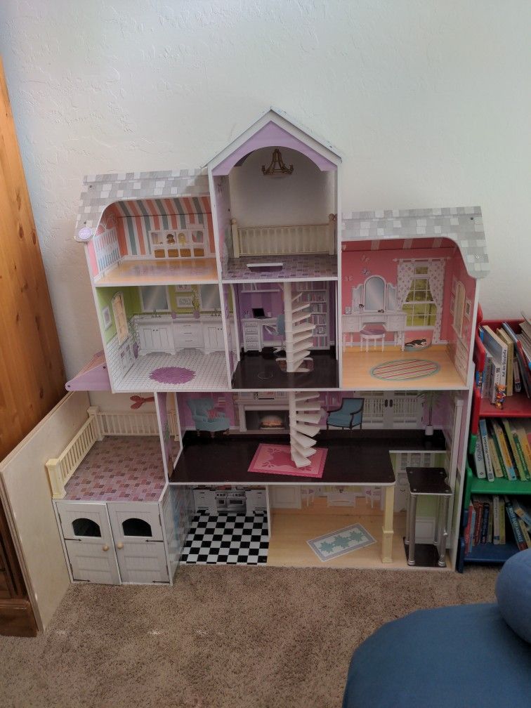 Kid craft Barbie Doll House