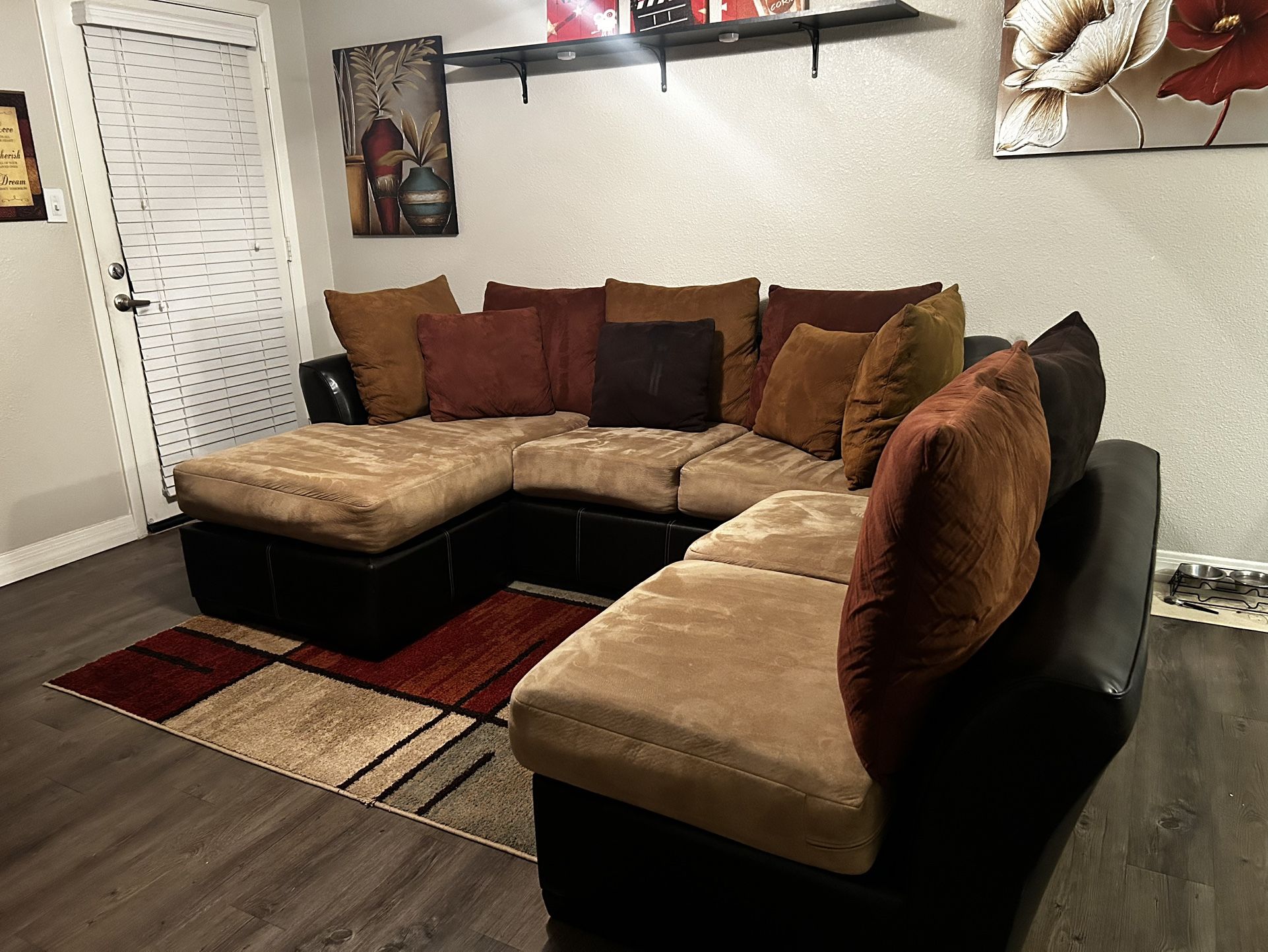 3 Piece Sectional Sofa with Cushions