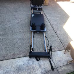 Pilates Machine 