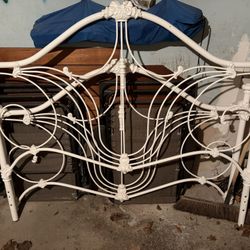 Queen Bed, White Metal 