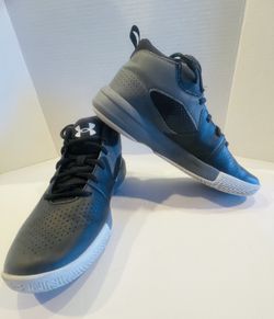 Boy”s Under Armour Basketball Shoes - 7Y