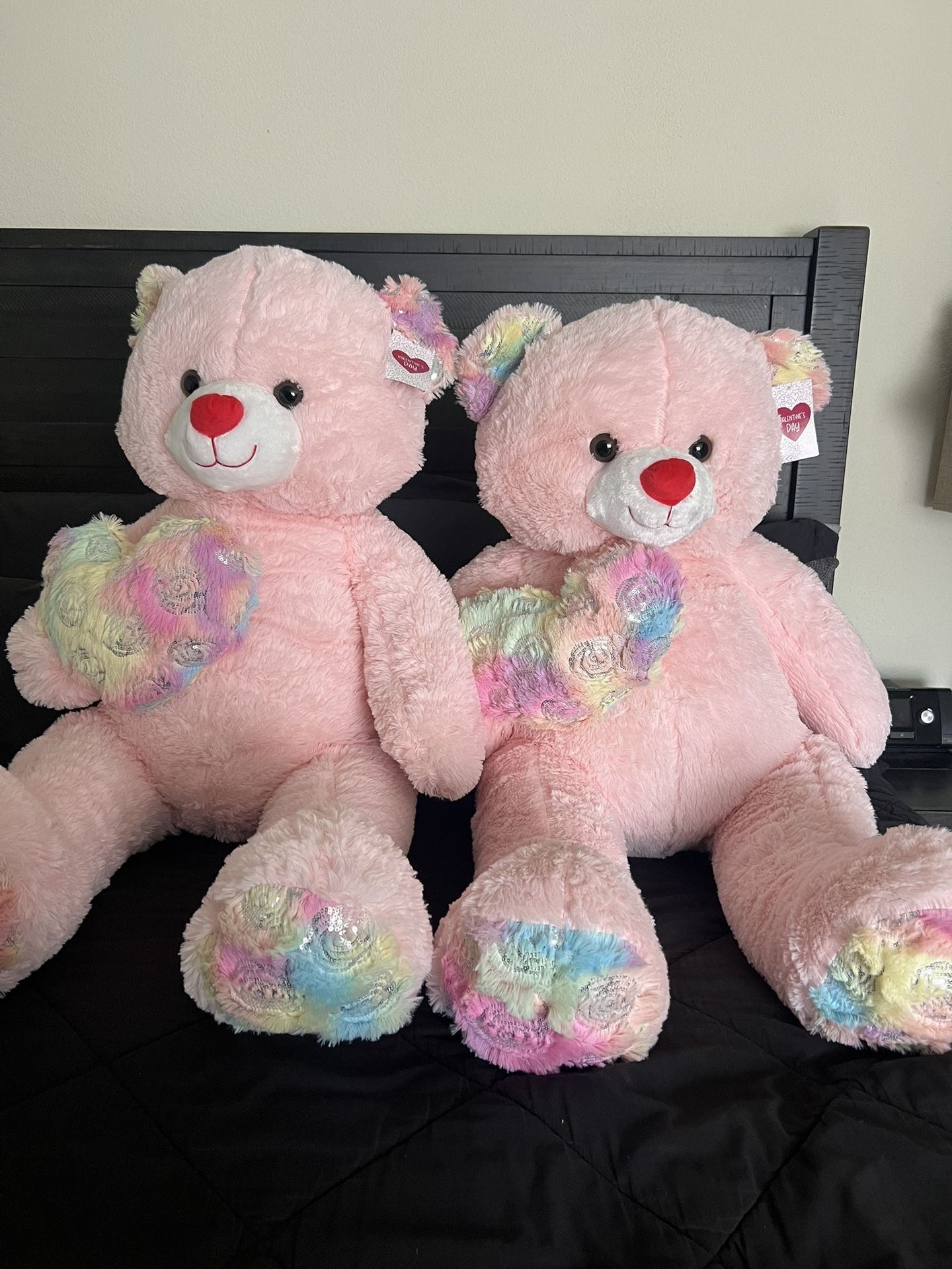 Giant Pink Teddy Bear 3.4 Feet I Have 3 Of Them Each Is $10 