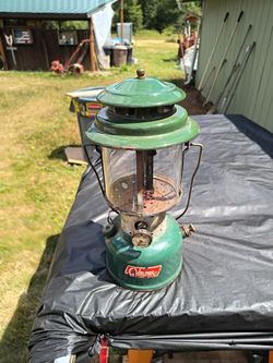 Colman lantern 220F good glass