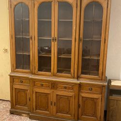 China Cabinet Hutch 