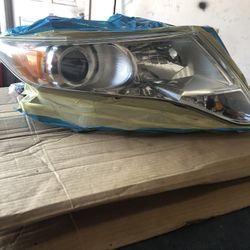 f 2011 Toyota Venza Headlights 