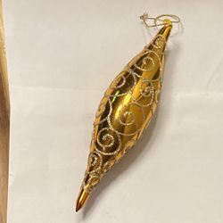 Glass Blown Golden Icicle With Glitter Scrolls