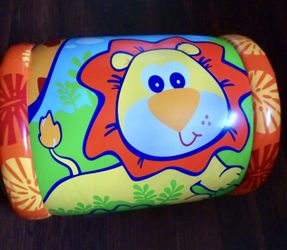 BABY SAFARI ROLLER TO BEGIN CRAWL 