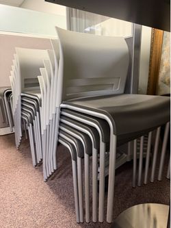 Steelcase Chair / Stacking Chairs / Office Chair