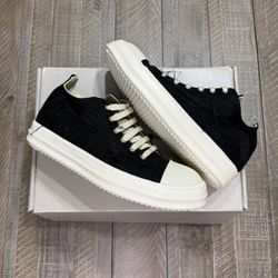 Rick Owen’s Distressed