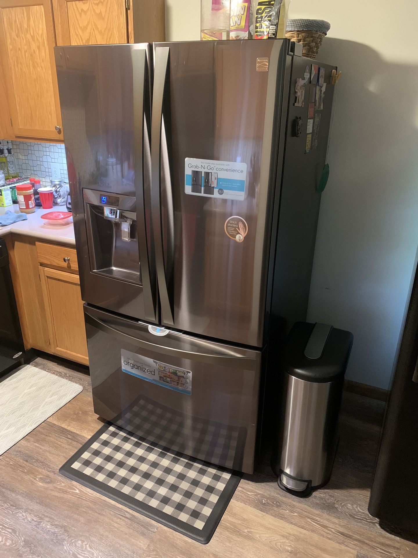 Kenmore bottom freezer refrigerator 