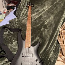 Bass Guitar Ibanez 