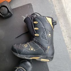 Snowboard Boots..👌