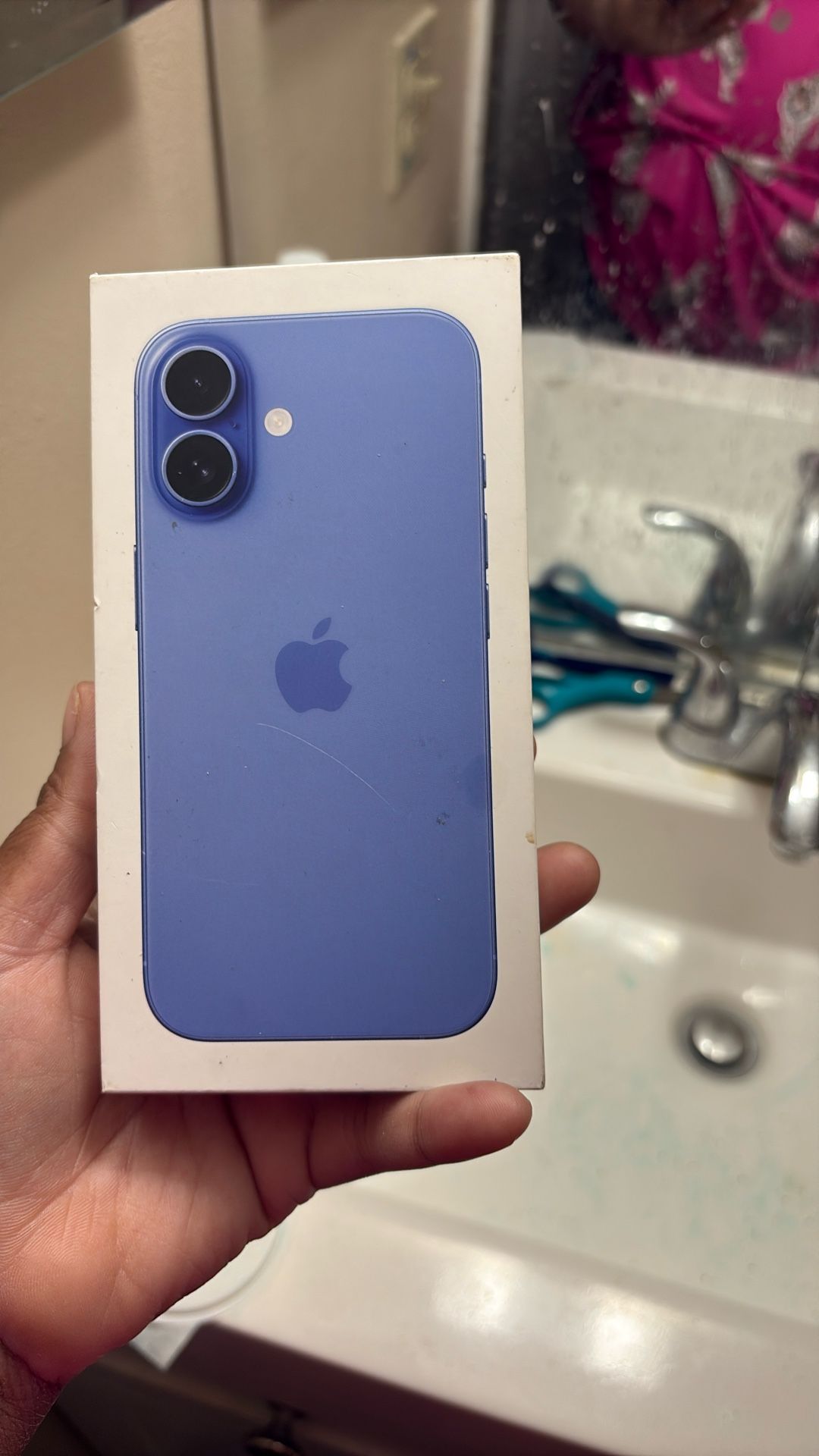 iPhone 16 Boost Mobile