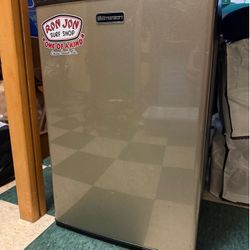 Mini Fridge