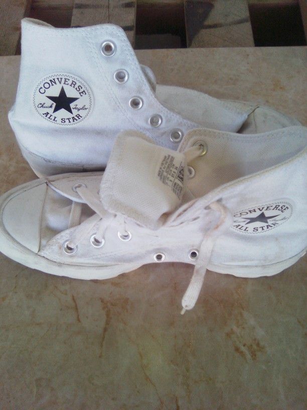 Converse Platform High tops (Size 7)