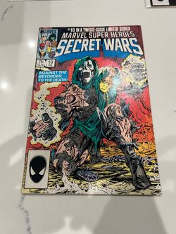 Marvel SuperHeroes SecretWars 10- Doom to the Death, the Beyonder! 5.0 Mid grade, Ticks/Crease