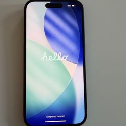 iPhone 15 128 GB & Case