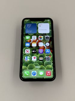 iPhone XR 100% Battery Unlocked