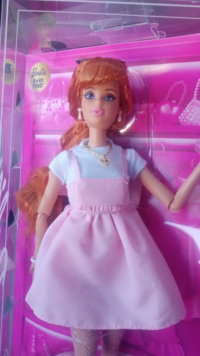 MIDGE DELUXE STYLE BARBIE DOLL