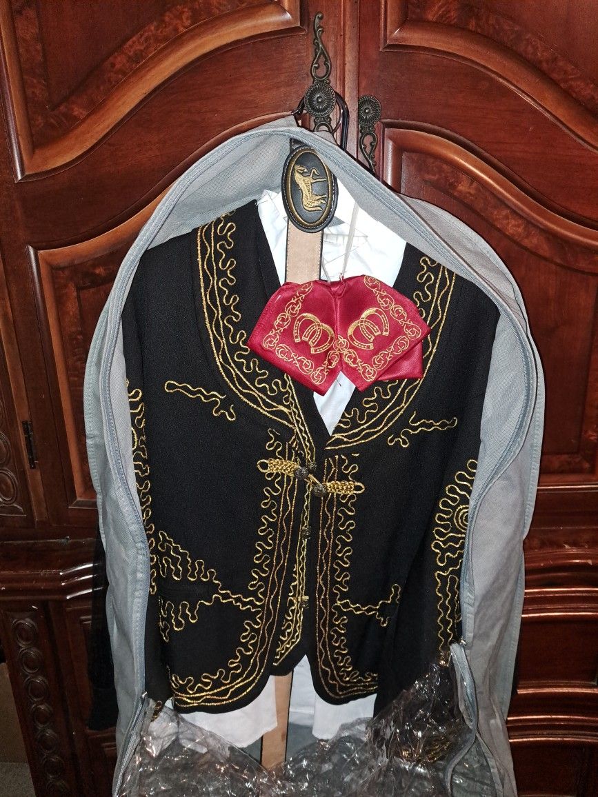 Men's Charro Suite