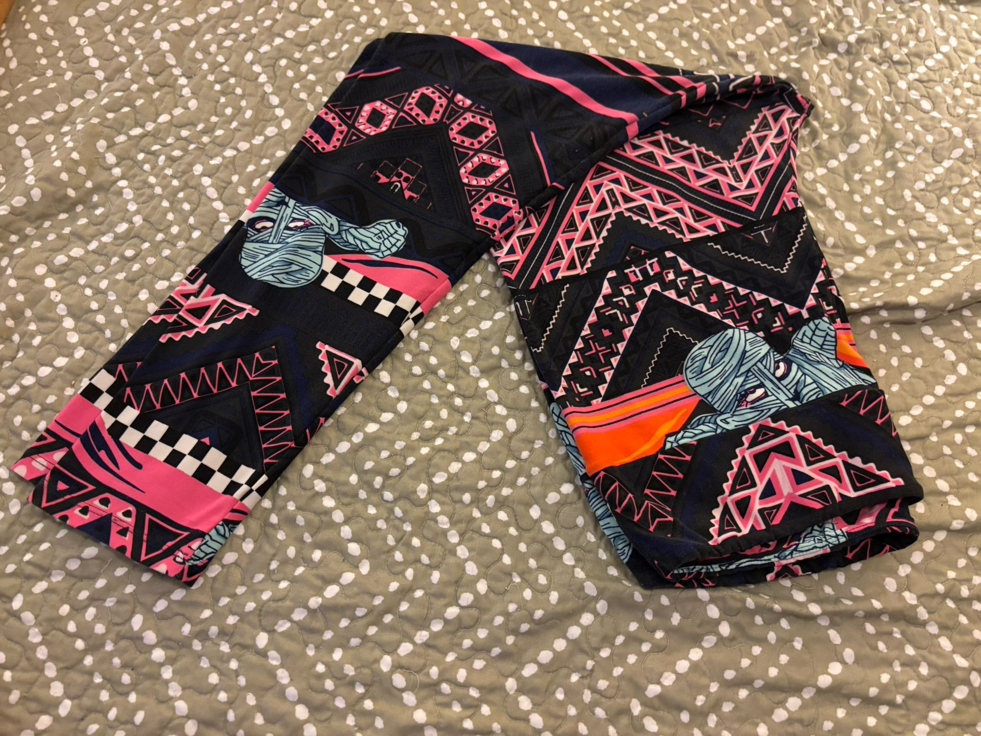 LuLaRoe Halloween Print Design Activewear Leggings TC2 (W18- W26)