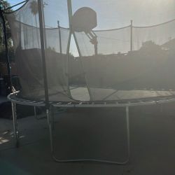 Trampoline 
