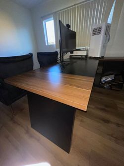Office table