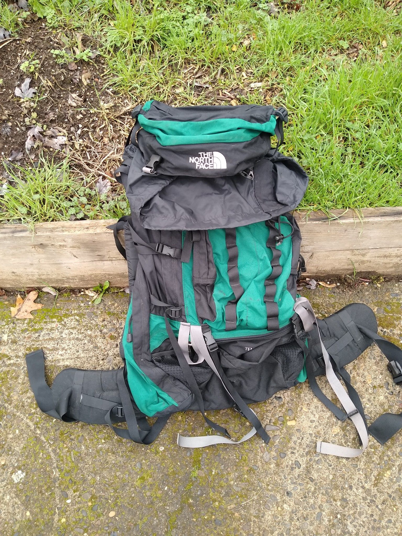 internal frame backpack north face North Face Tempest Internal Frame Backpack Backpacking Camping for Sale in  Portland, OR