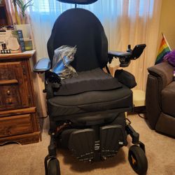 Motorized Wheelchair 