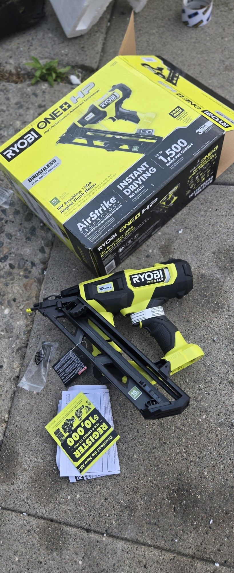 Pistola de clavos Rioby  