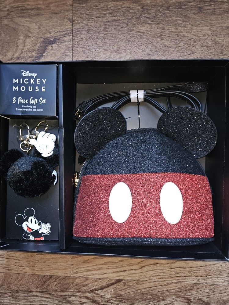 Disney Bioworld Mickey Mouse Crossbody Set