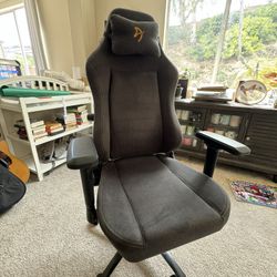 Arozzi Primo Gaming / Office Chair in Black /Gold