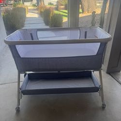 Rolling Bassinet 