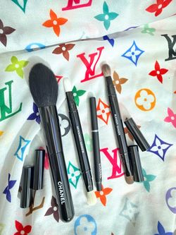 Chanel makeup brushes
