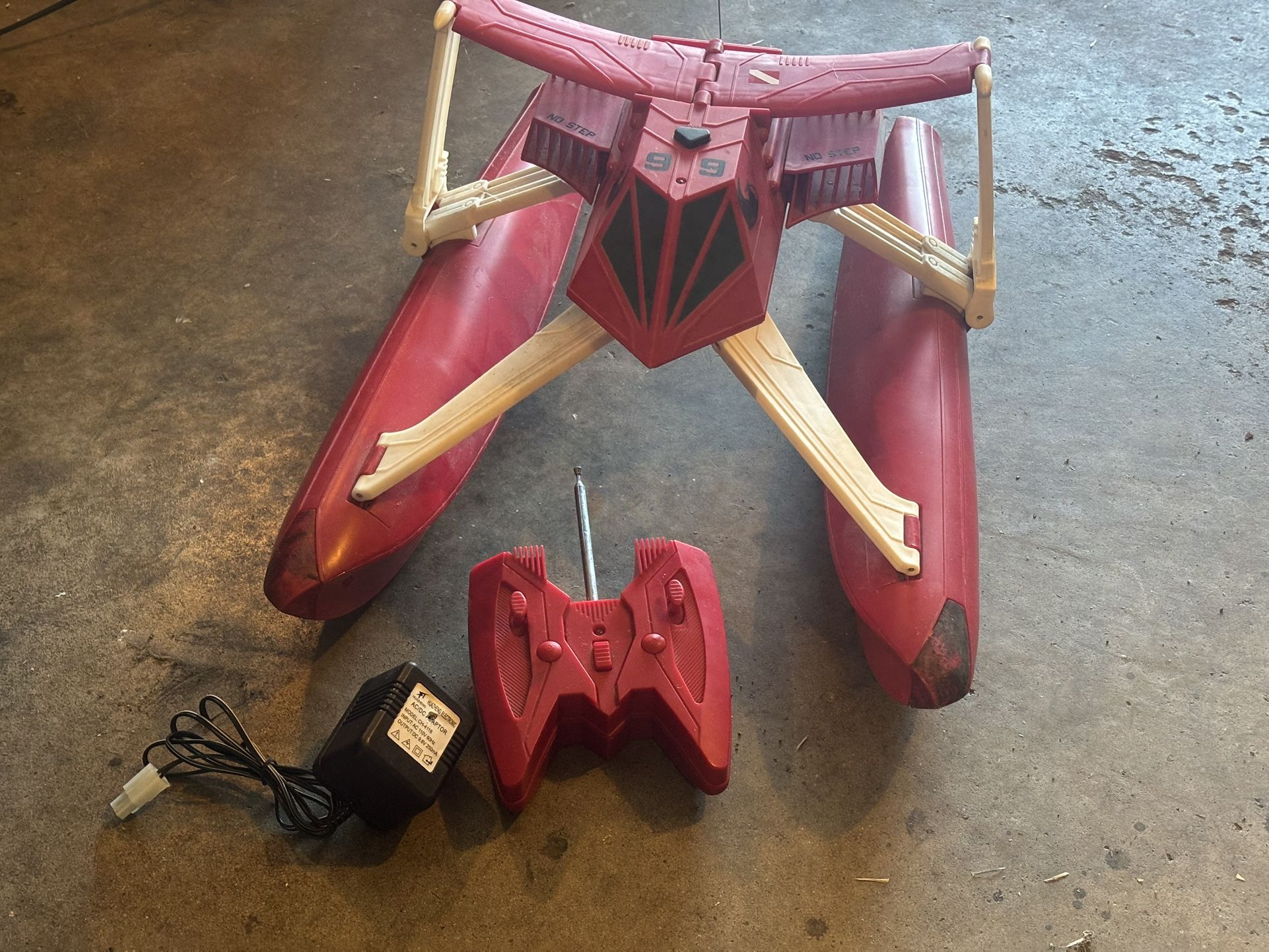Sea Prowler 99 RC Boat Powers On untested