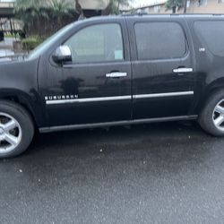 Chevrolet Suburban Ltz