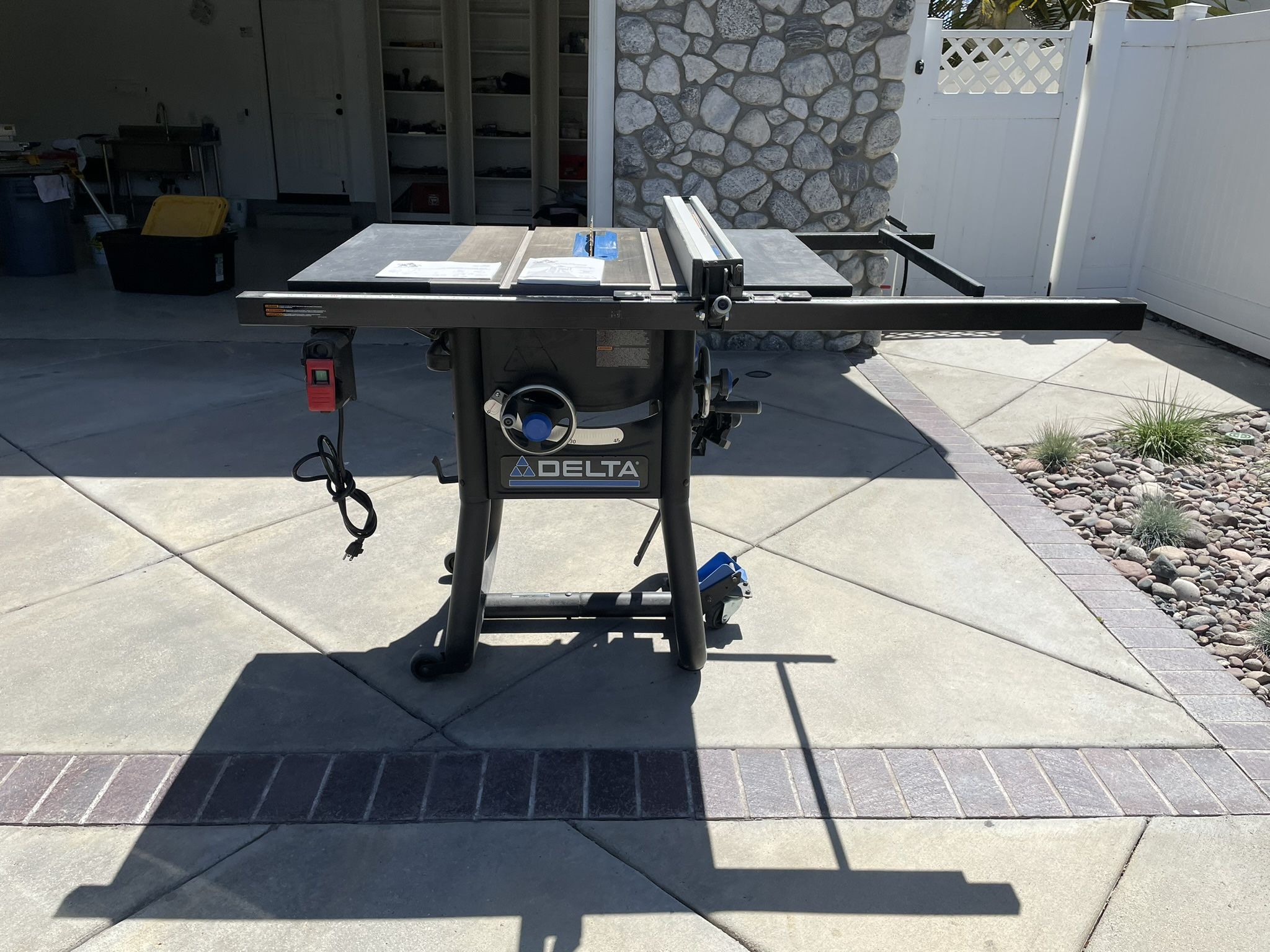 Delta Table Saw