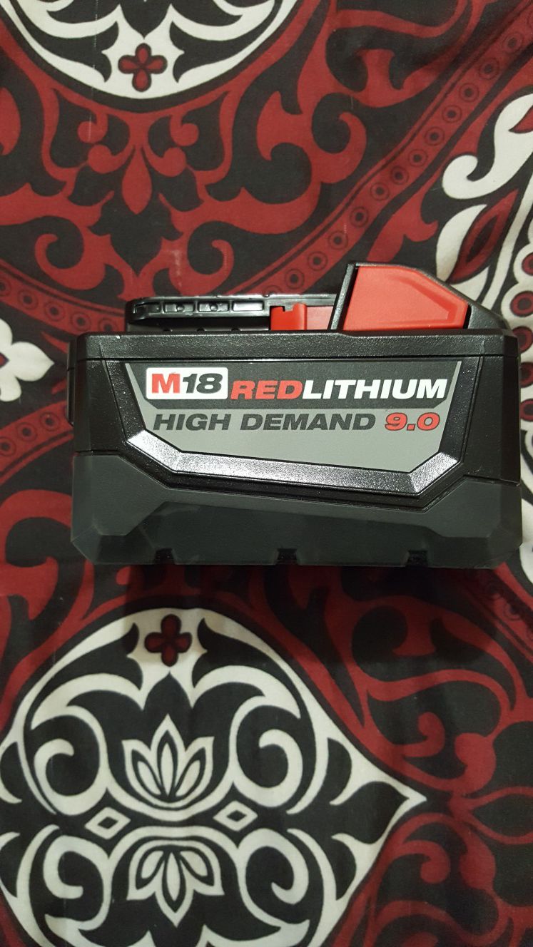 Milwaukee M18 18-Volt Lithium-Ion High Demand Battery Pack 9.0Ah
