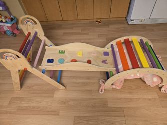 Pikler wooden toddler climbing set