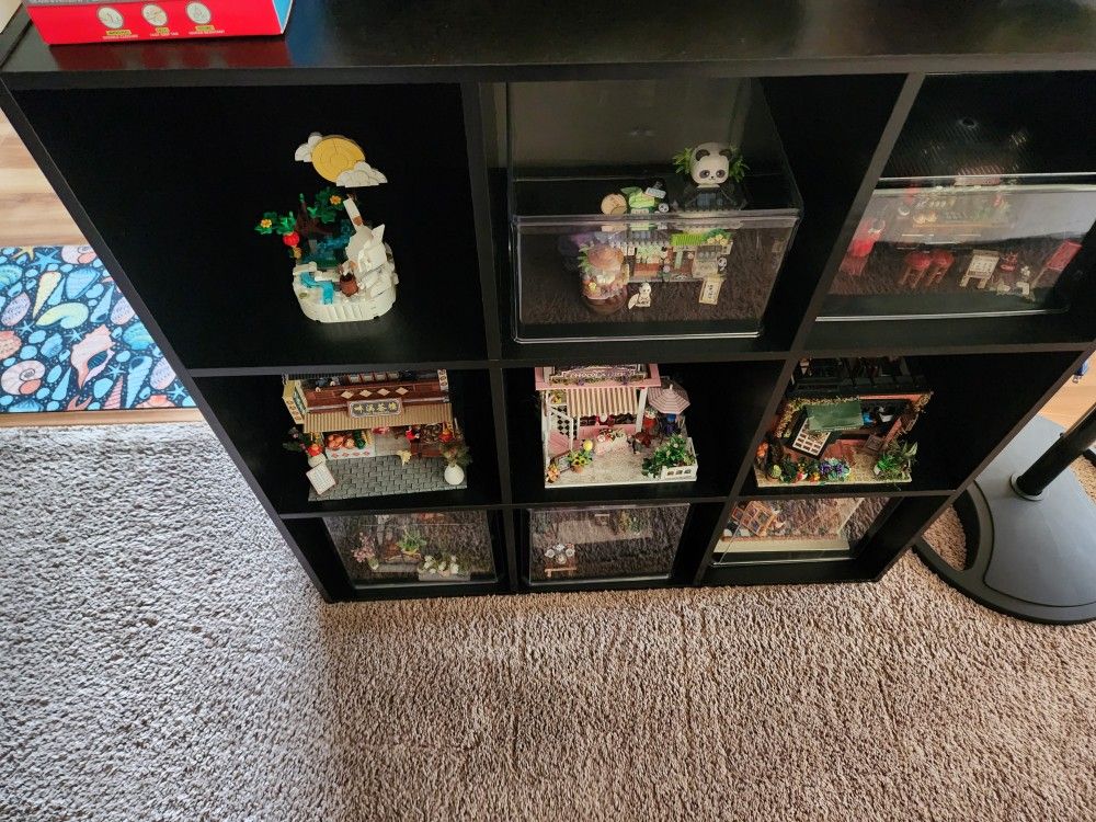 9 Cube Display