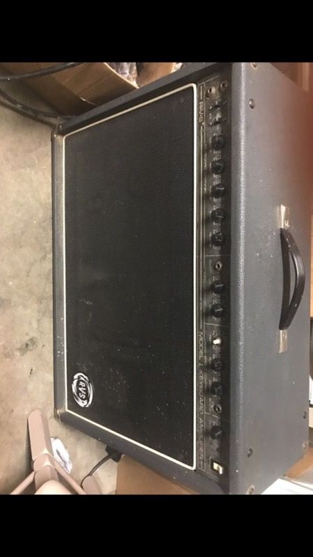 Classic Yorkville/traynor RVS1 keyboard/bass amplifier